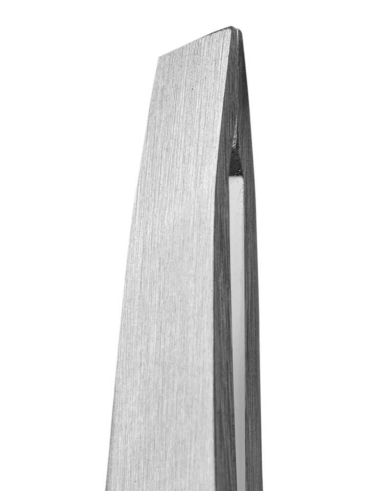 InLei® - Eyebrow Tweezers With Slanted Tip